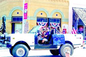 parade-10