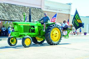 parade-175
